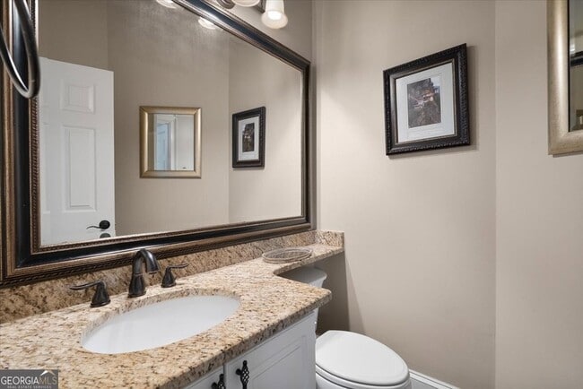 Building Photo - 530 Slane Trce