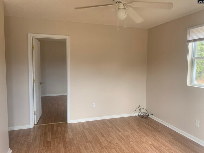 Building Photo - 495 Bushberry Rd