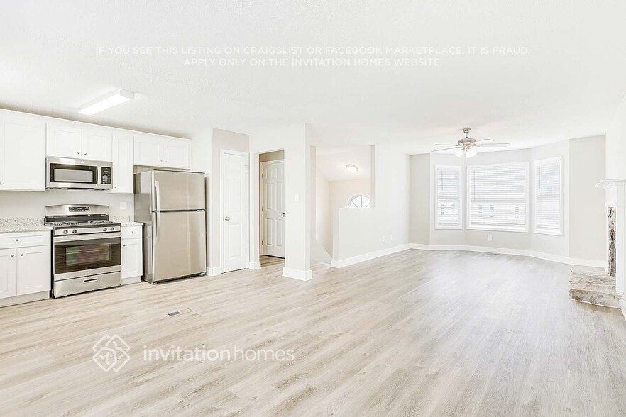 Building Photo - 500 Weston Ct