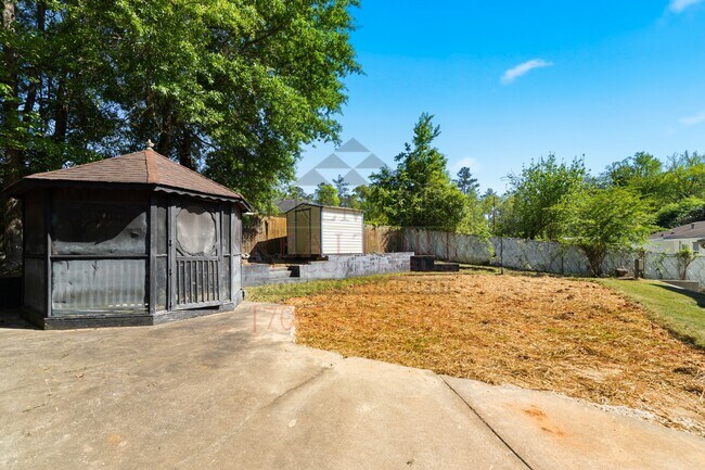 Building Photo - 520 Asa Dr