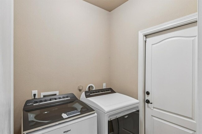 Building Photo - 13900 Ashton Woods Cir