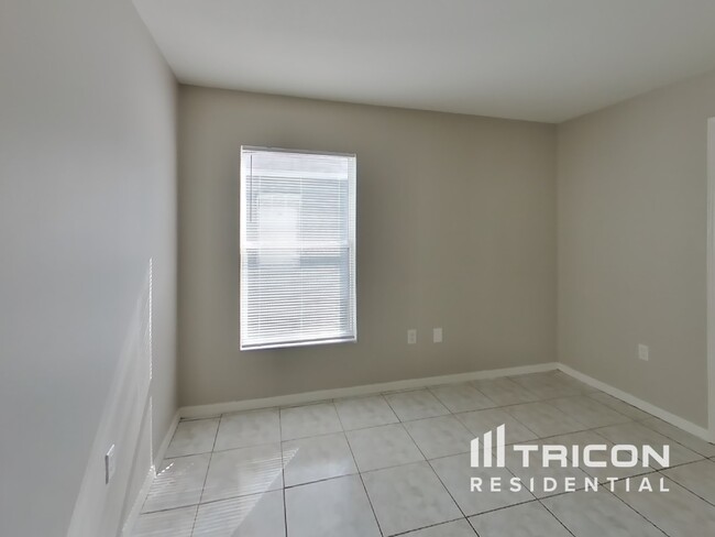 Building Photo - 2483 Brownwood Dr