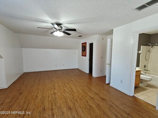 Building Photo - 1505 Majestic View Ln