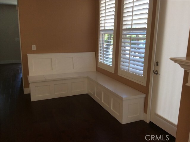 Building Photo - 5176 Acorn Dr
