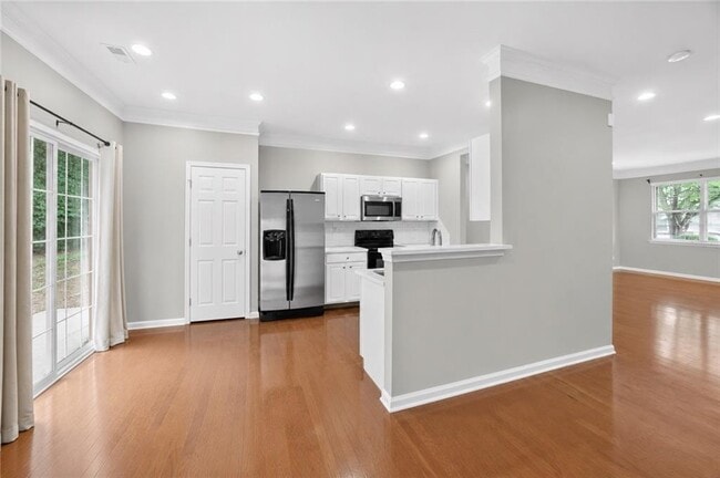 Building Photo - 559 Windstone Trail
