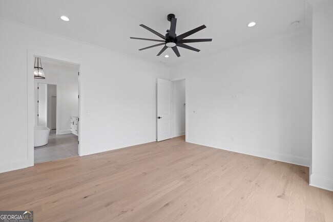 Building Photo - 2151 Osprey Poynte