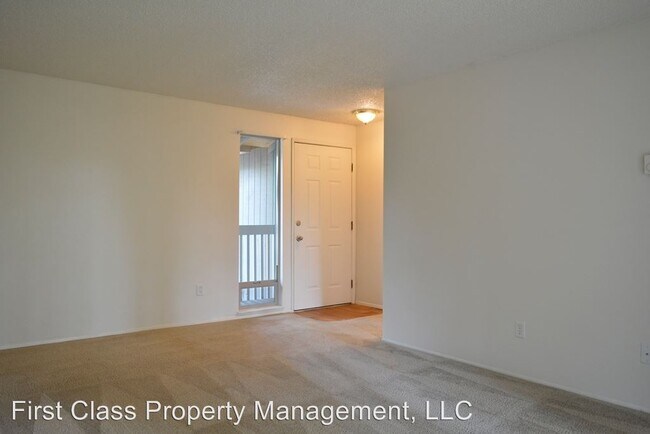 Building Photo - 4628 Oakridge Rd