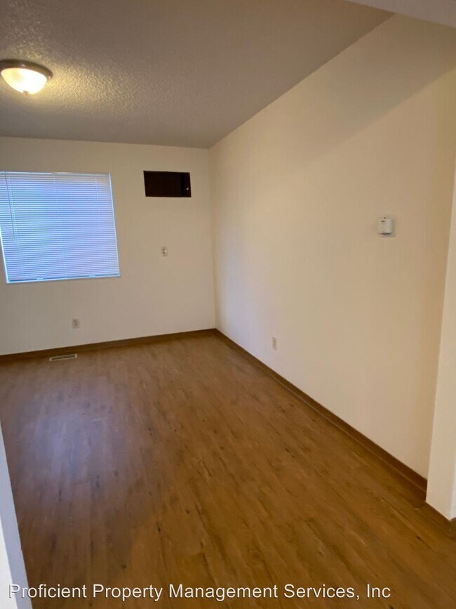 Building Photo - 203 Macon Ave