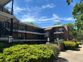 Building Photo - Prime Fort Collins Location – 2 Bedroom Apartment Available Now