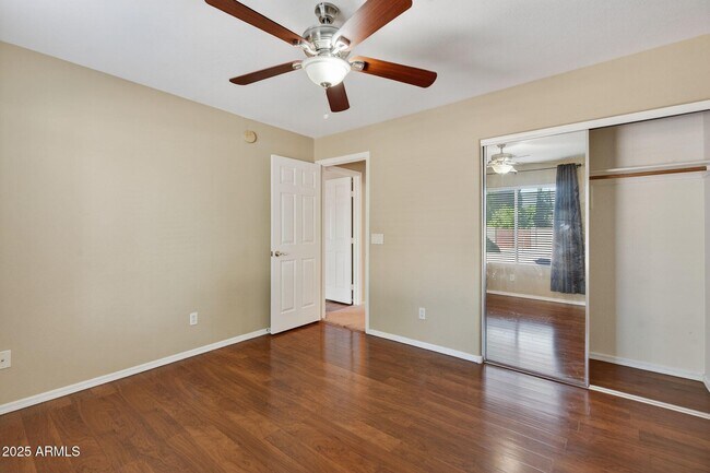 Building Photo - 8611 W Alex Ave