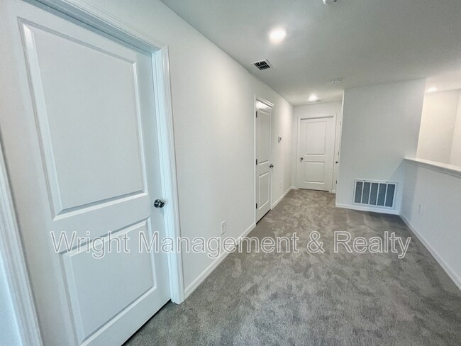 Building Photo - 36113 Risa Michele St