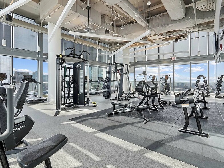 Building Photo - 349 W Wolf Point Plaza