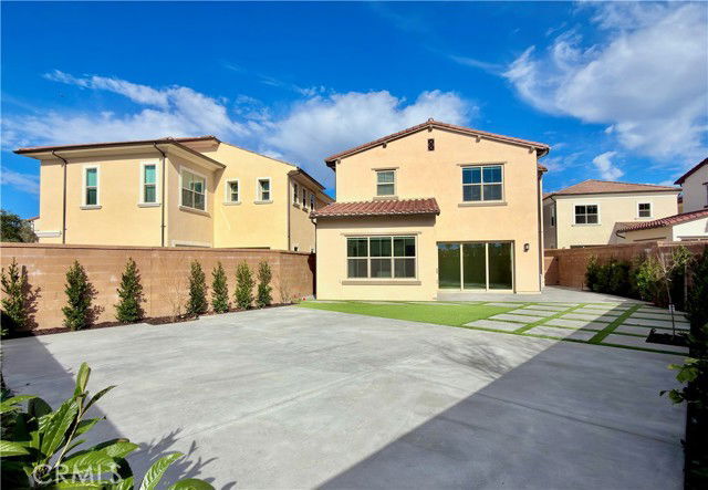 Building Photo - 128 Rimstone