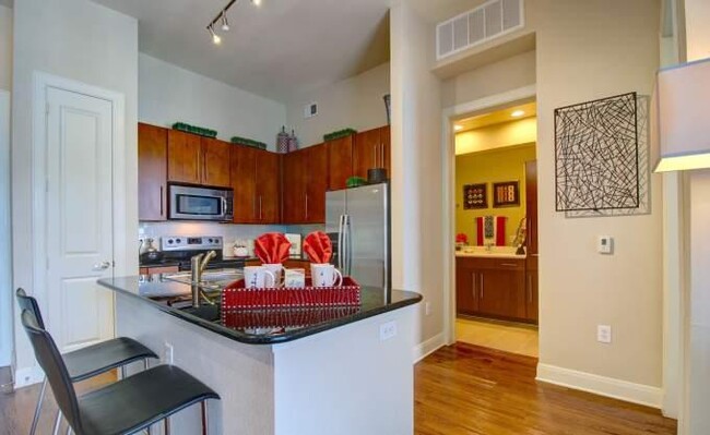 Building Photo - 1 bedroom in Houston TX 77077