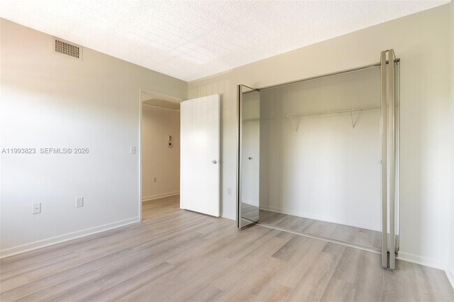 Building Photo - 13455 SW 16th Ct