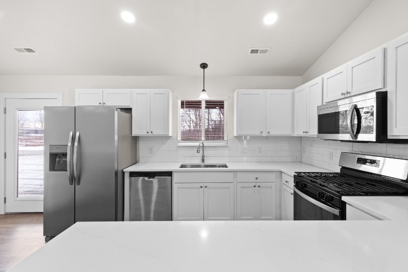 Building Photo - 818 Burr St