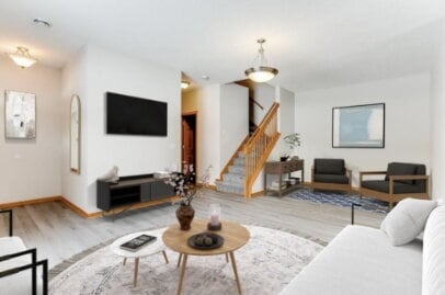 Building Photo - Spacious 3-Bedroom End unit Townhouse with 3 Full Baths in Maple Grove's Prime Location