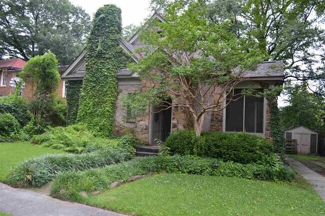 Building Photo - 1443 Vance Ave