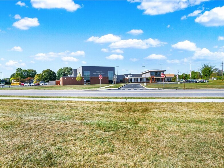 Building Photo - 809 Old Silver Spring Rd