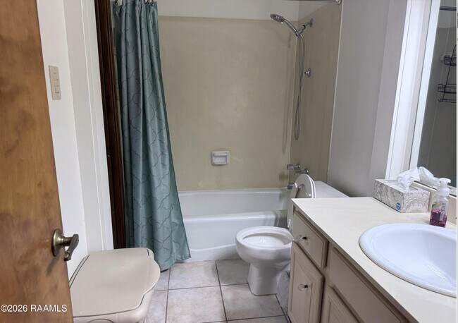 Building Photo - 106 Molasses Row