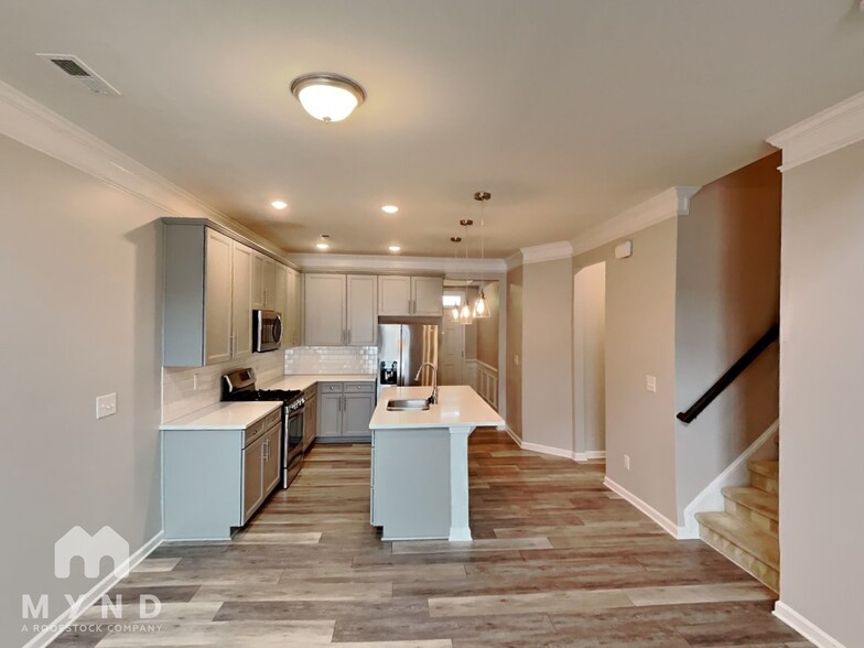Building Photo - 11311 Savannah Creek Dr