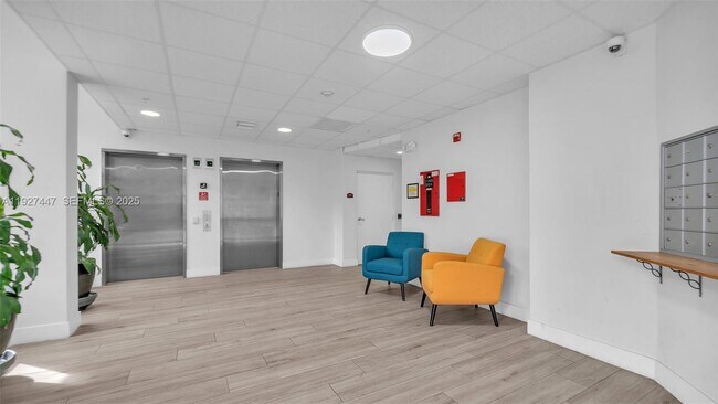 Building Photo - 120 Douglas Rd