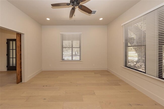 Building Photo - 12900 Ranch Rd 12
