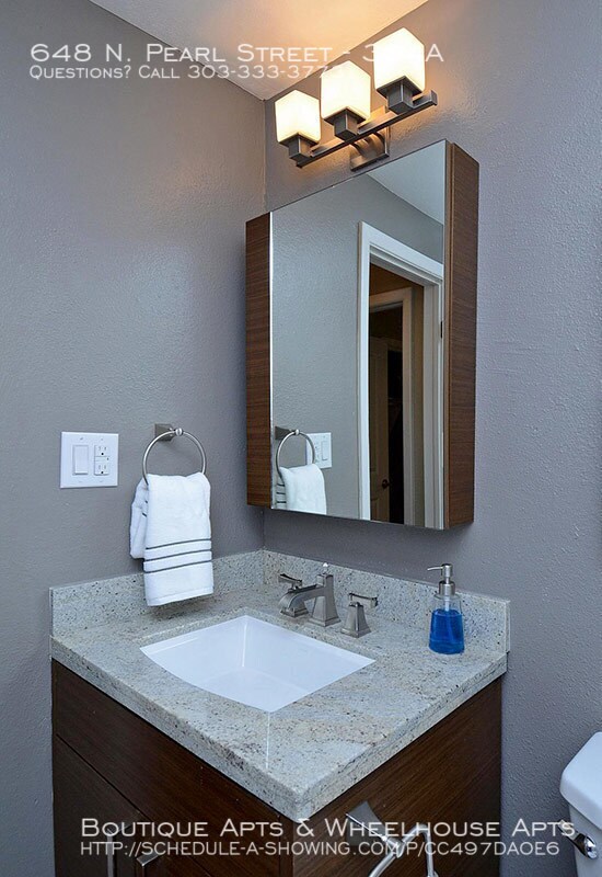 Building Photo - Boutique Apartments