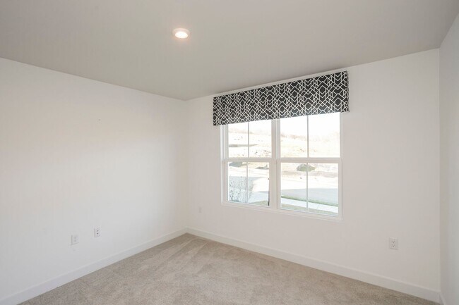 Building Photo - Beautiful One Level Home in Columbia!