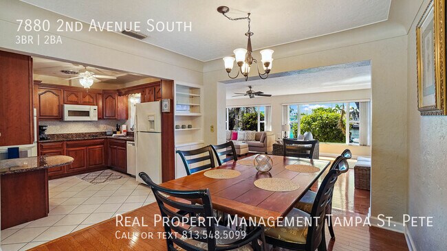 Building Photo - ***Beautiful St Pete Waterfront Home***