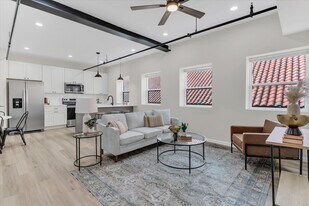 Building Photo - 4242-4246 Shaw Blvd