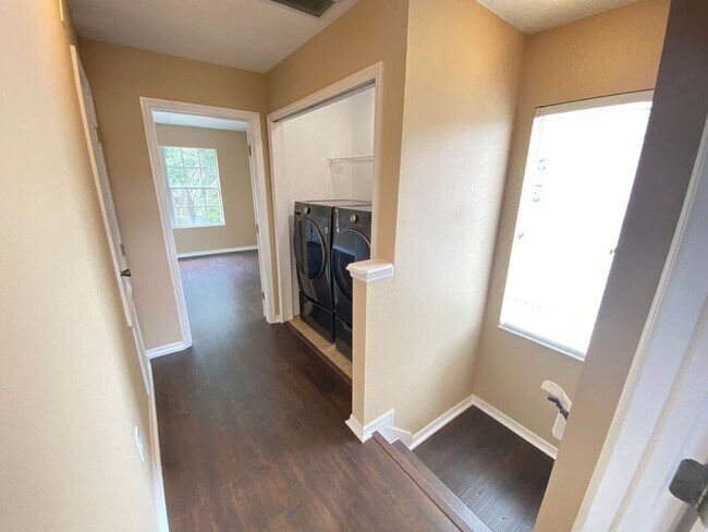 Building Photo - 8634 Danforth Dr