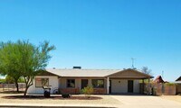 Building Photo - NICE OPEN HOME READY TO RENT!