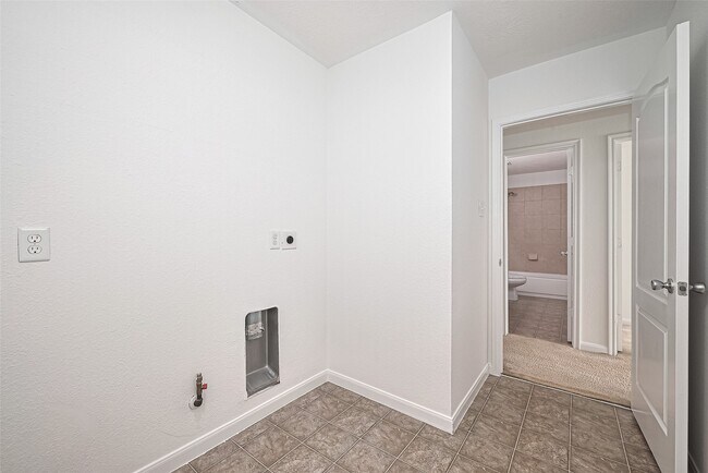 Building Photo - 7734 Pasture Bend Ln