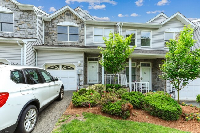 Primary Photo - 376 Summerhill Dr