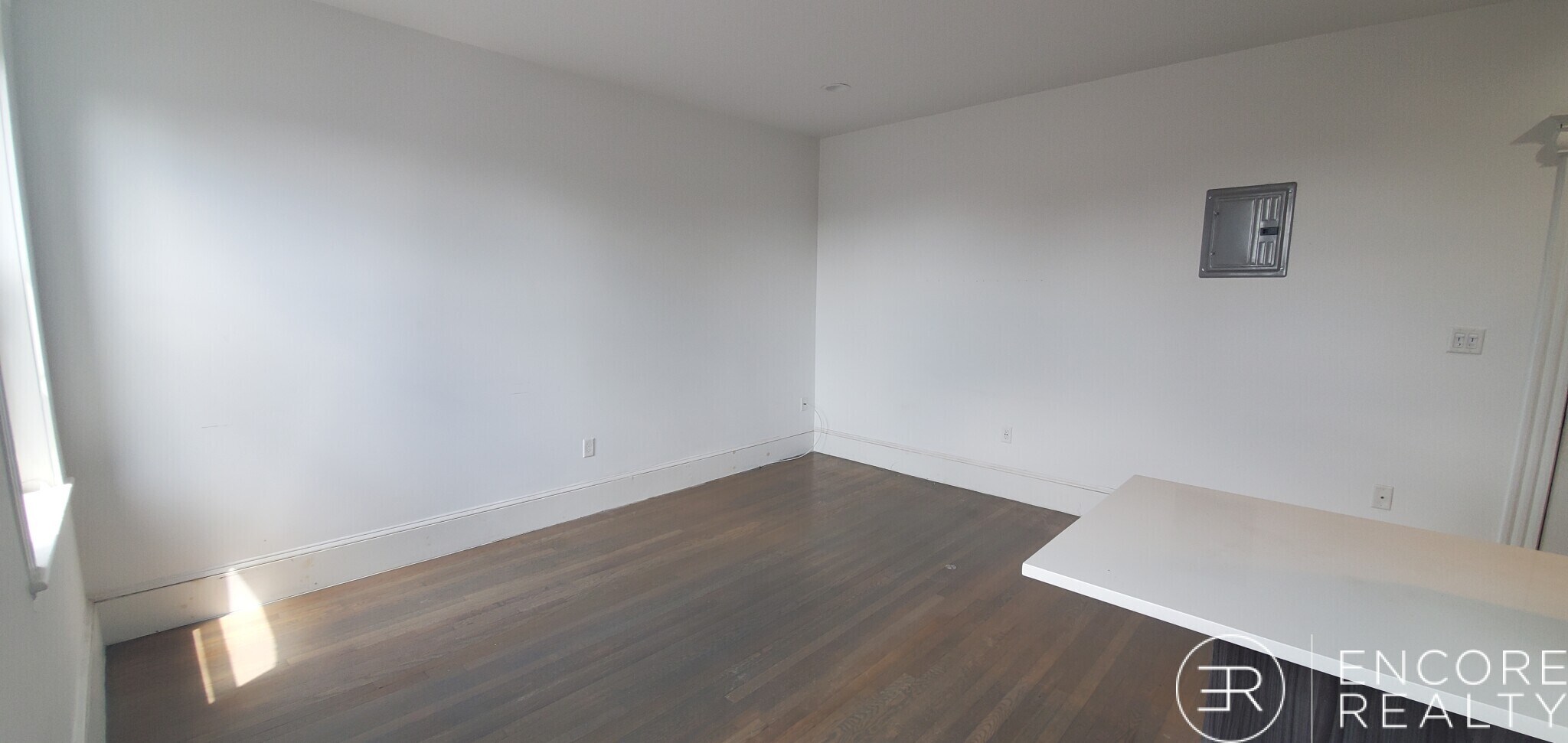 Building Photo - 11 Queensberry St