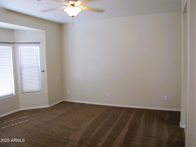 Building Photo - 1046 Estancia Dr