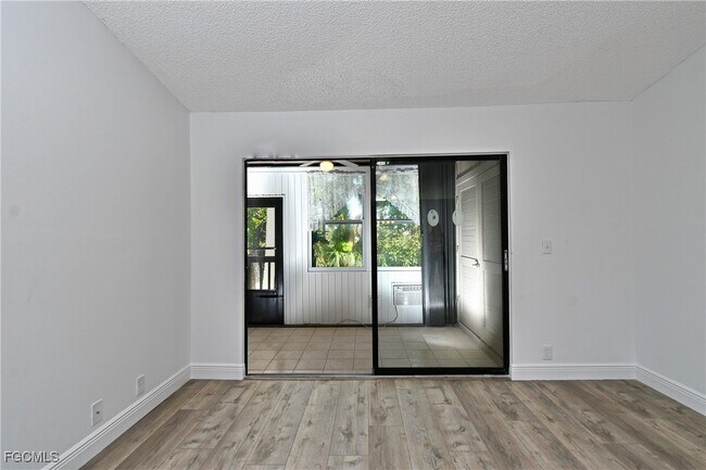 Building Photo - 17502 Island Inlet Ct