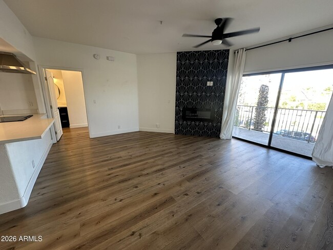 Building Photo - 10401 N Saguaro Blvd