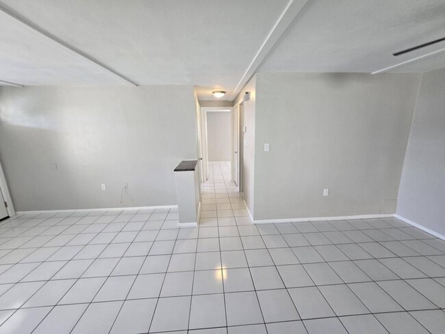 Building Photo - 3614 Harvard Dr