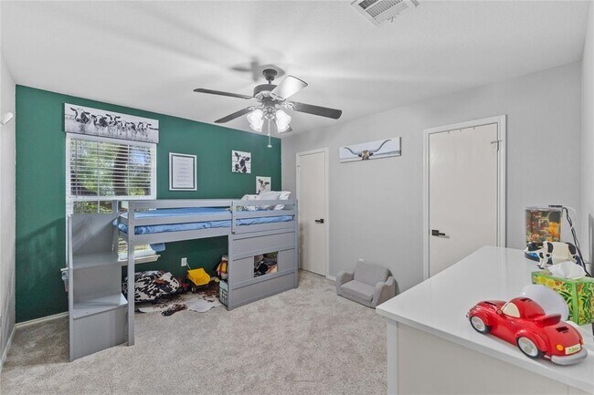 Building Photo - 201 S Sumac Ln