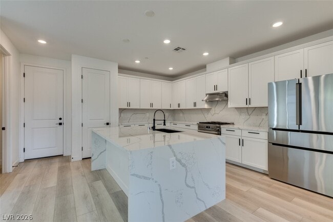 Building Photo - 11537 Cedar Shore Ave