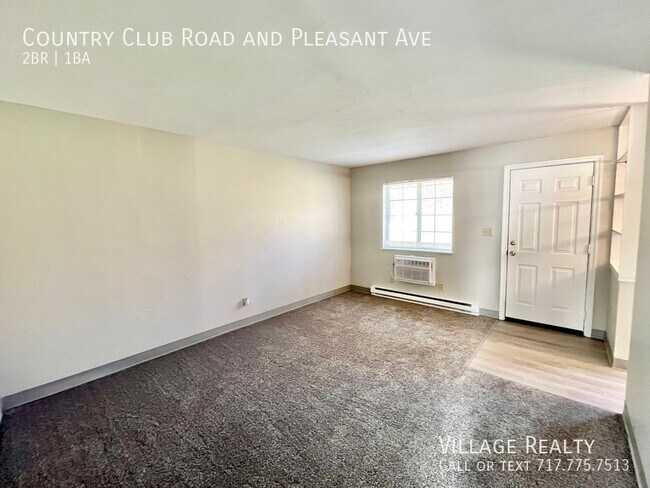 Building Photo - 605 Country Club Rd