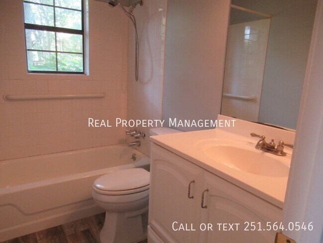 Building Photo - 123 Windsor Ct