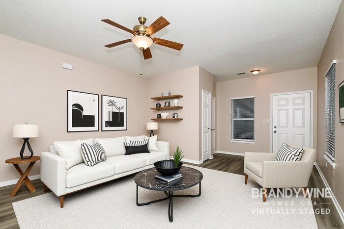 Building Photo - 7215 Parklake Pl