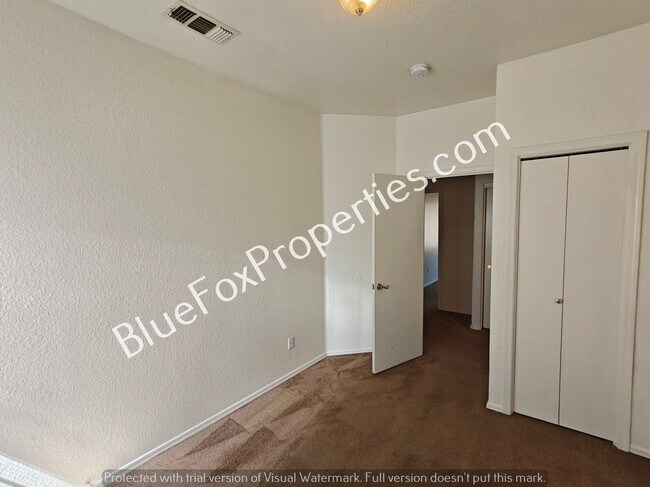 Building Photo - 10057 E Paseo San Bruno
