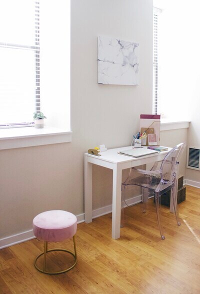 Building Photo - 234 N Broadway