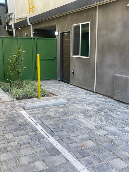 Building Photo - 15502 Chase St