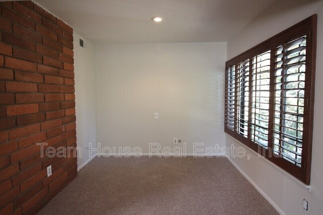 Building Photo - 25433 Plaza Escovar