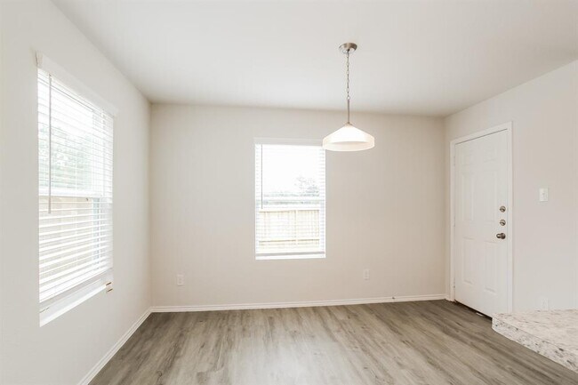 Building Photo - 333 Shelby Meadow Dr